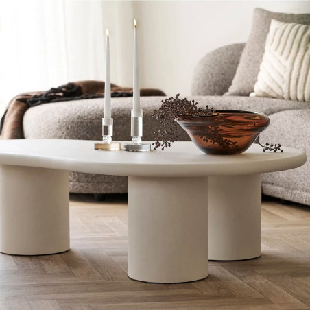 Table basse ovale 3 pieds aspect ciment blanc crème - PALMEIRA