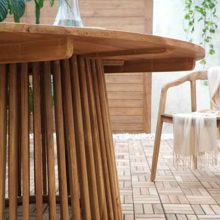 Table repas de jardin Ø120 cm en teck massif, pied central ajouré - LIRIRA
