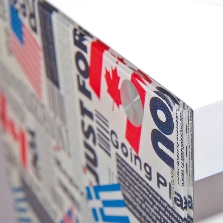 Table d'appoint sur roulettes motif drapeaux - IRLAN